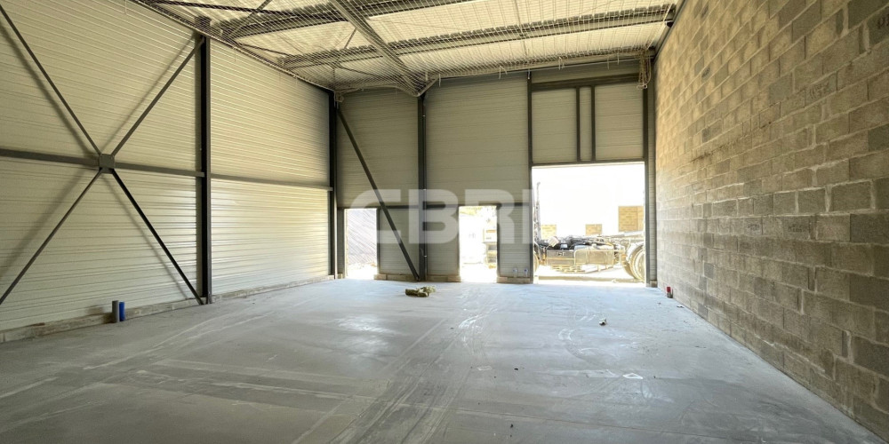 local industriel à BASSENS (33530)